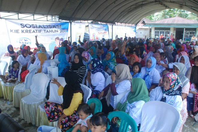 Acara sosialisasi Komunikasi Informasi dan Edukasi (KIE) di Tanjab Barat, Jumat (3/11). 